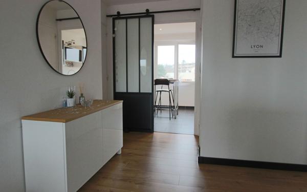 Appartement à louer    3 pièces • 64 m2 Écully