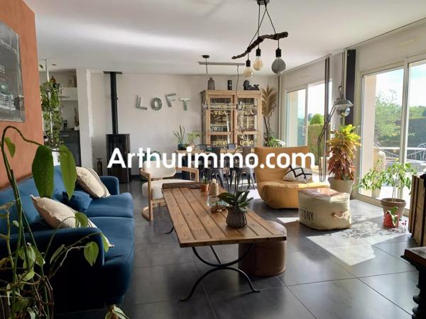 Vente                                                      Maison
                        
                     5 pièces                      111 m2                     à Mauléon
