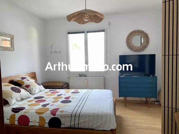 Vente                                                      Maison
                        
                     5 pièces                      111 m2                     à Mauléon
