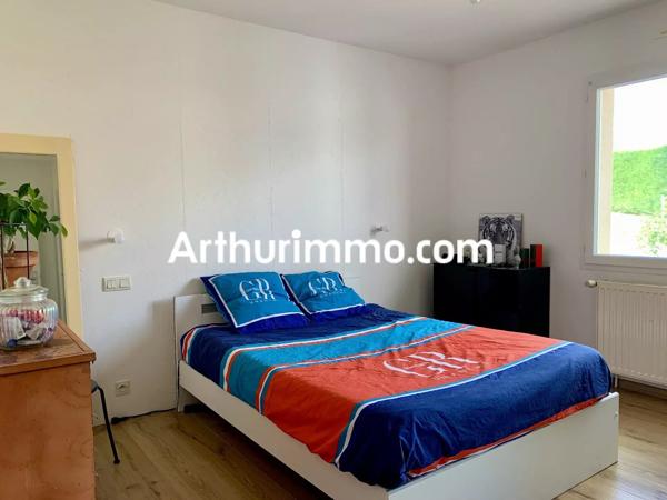 Vente                                                      Maison
                        
                     5 pièces                      111 m2                     à Mauléon