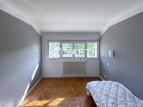 Maison de 186m2 avec piscine et double garage