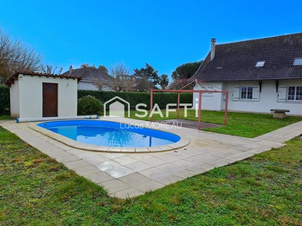 Maison de 186m2 avec piscine et double garage