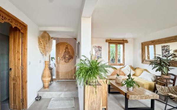 Maison à vendre    4 pièces • 112,62 m2 La Londe-les-Maures