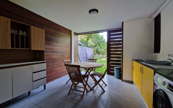 Appartement à louer    1 pièce •  Remire-Montjoly