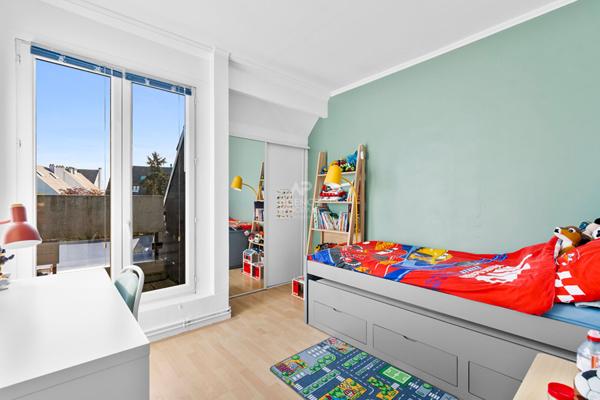 Appartement Saint Germain En Laye 4 pièce(s) 99.18m2 €477 000 ** - Référence 17344