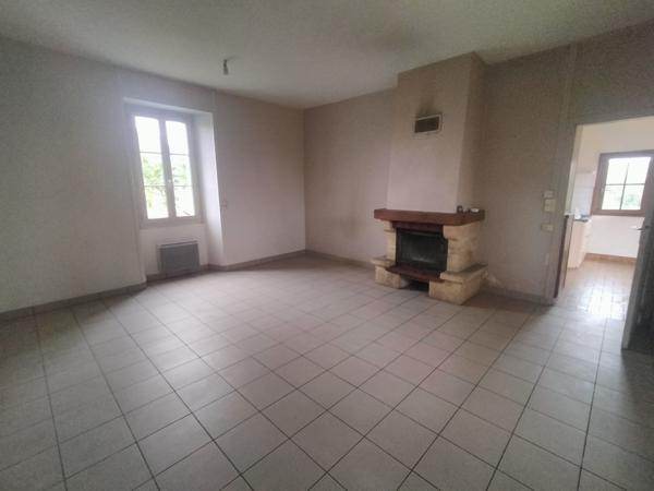 À vendre - Maison, 7 pièces située à Montval-sur-Loir (72500)