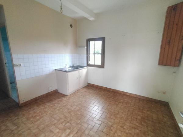 À vendre - Maison, 7 pièces située à Montval-sur-Loir (72500)