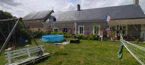 À vendre - Maison, 7 pièces située à Montval-sur-Loir (72500)