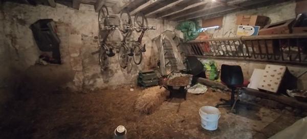 À vendre - Maison, 7 pièces située à Montval-sur-Loir (72500)