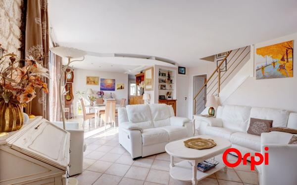 Maison à vendre    5 pièces • 127 m2 Francheville