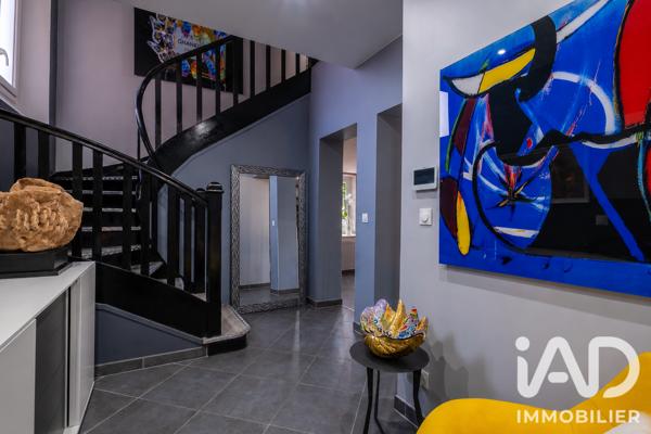 Maison à vendre 5 pièces 215 m² Anneyron