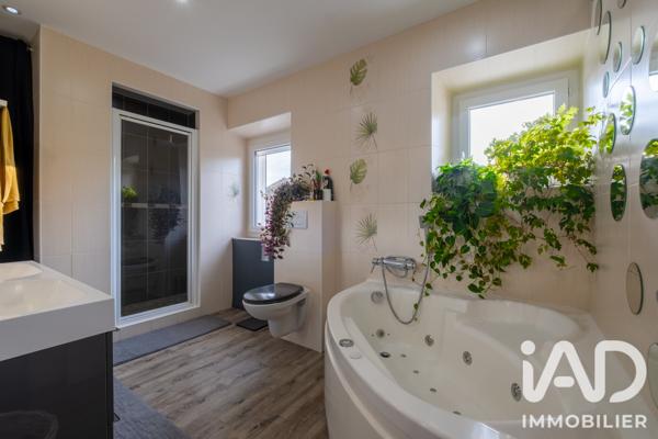 Maison à vendre 5 pièces 215 m² Anneyron