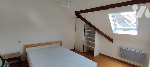 Duplex esprit maison de 98,15m² en parfait état avec grand balcon et garage secteur QUENTOVIC