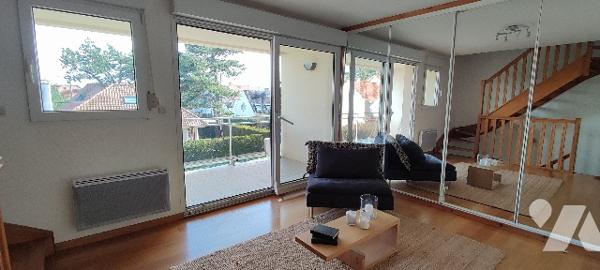 Duplex esprit maison de 98,15m² en parfait état avec grand balcon et garage secteur QUENTOVIC