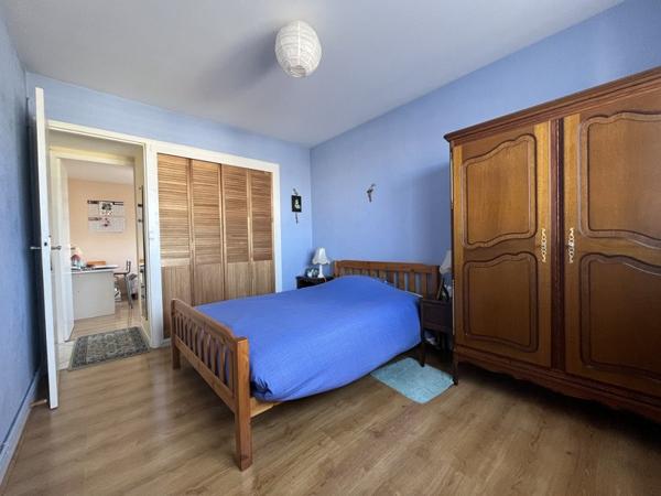 Appartement 133 000 € Niort 3 p 70 m² DPE E