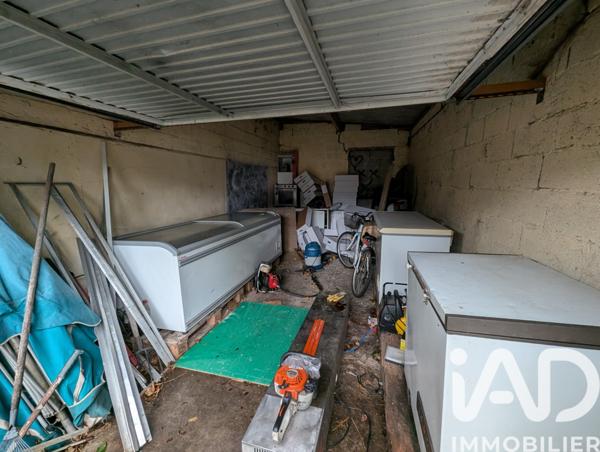 Immeuble à vendre 325 m² Tully