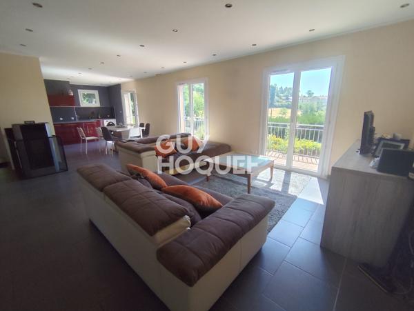 MAISON À VENDRE DE 6 PIÈCES DE 165,10 M²