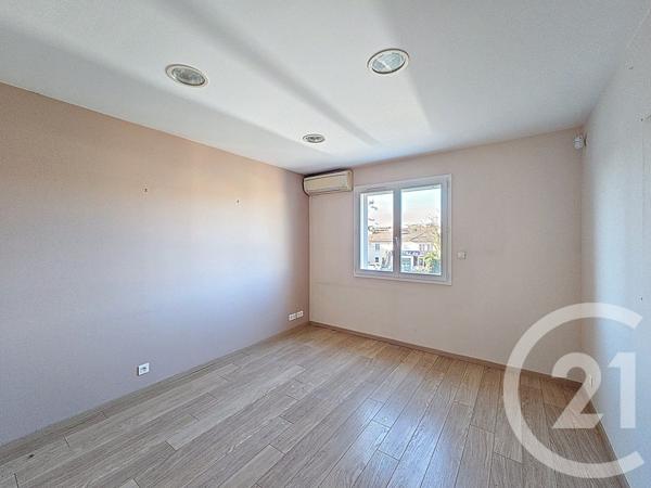 Maison à vendre  10 pièces - 196 m2 CHASSENEUIL DU POITOU - 86