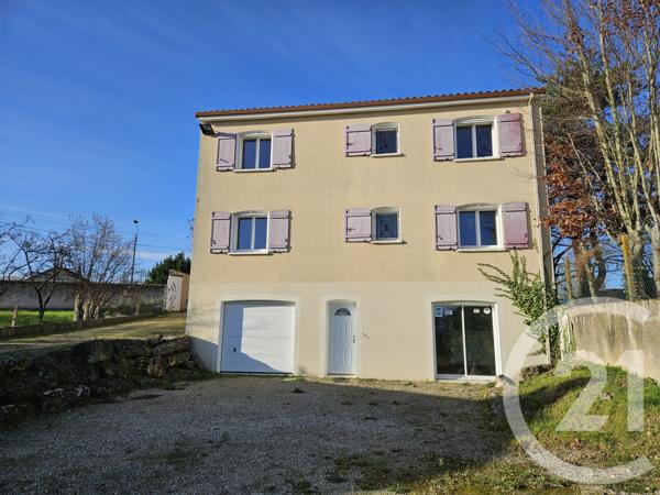Maison à vendre  10 pièces - 196 m2 CHASSENEUIL DU POITOU - 86