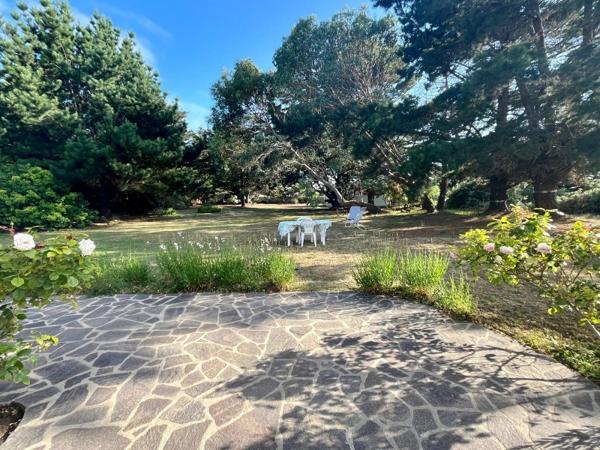 Maison
         9 pièces
        - 180 m² Bien prestige 1 198 000 € *