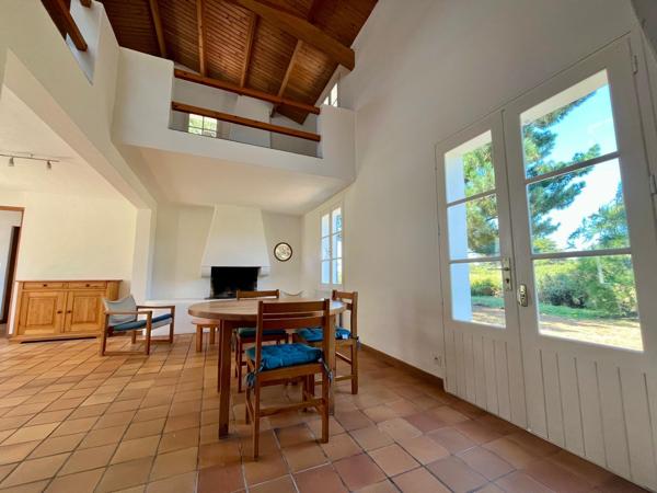 Maison
         9 pièces
        - 180 m² Bien prestige 1 198 000 € *