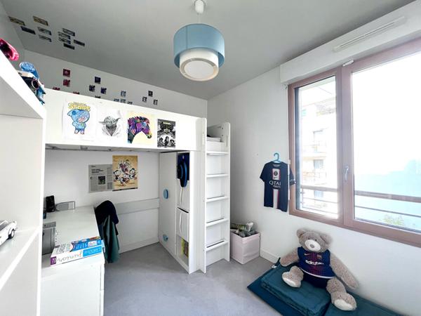 Appartement Suresnes 4 pièce(s) 82 m2