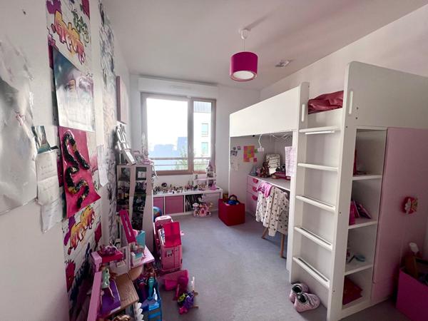 Appartement Suresnes 4 pièce(s) 82 m2