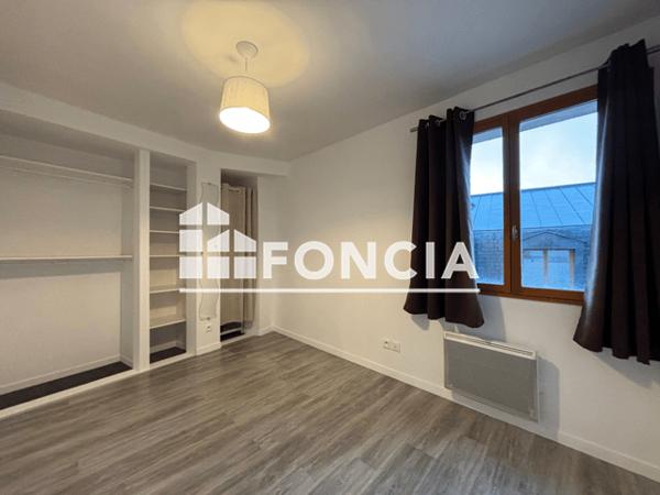 Location Appartement 2 pièces 37.21 m² - 153 RUE BEAUVOISINE Rouen. 76000