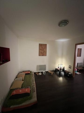 Local Commercial
         3 pièces
        - 60 m² 79 800 € *