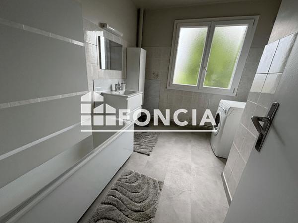 Location Appartement meublé 3 pièces 78.01 m² - Evreux 27000