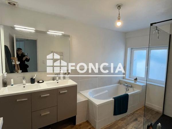 Location Maison 5 pièces 123.38 m² - Saint Yrieix Sur Charente 16710