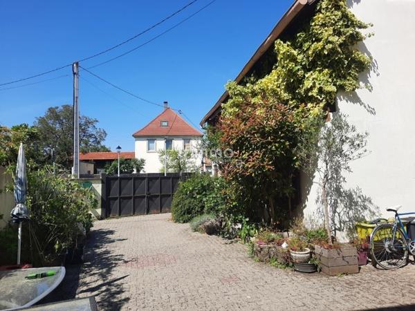 Joli bien à réaménager 7 p. de 170m² env. à Fegersheim
