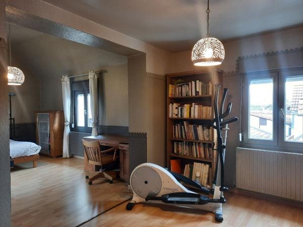 Joli bien à réaménager 7 p. de 170m² env. à Fegersheim