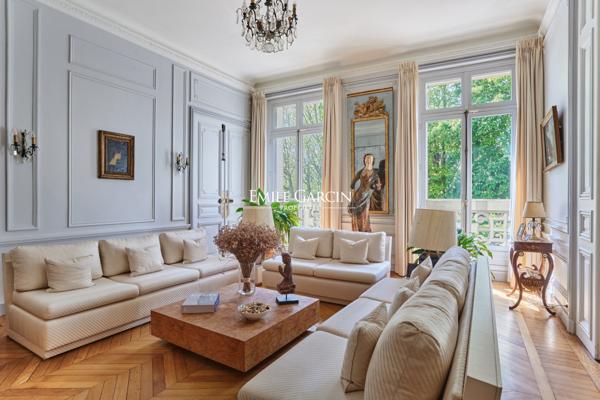 À vendre - Appartement - Paris 75016 - Avenue de New York - Vue Tour Eiffel