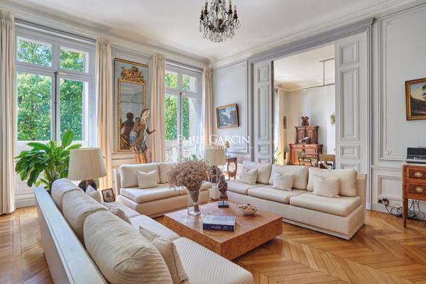 À vendre - Appartement - Paris 75016 - Avenue de New York - Vue Tour Eiffel