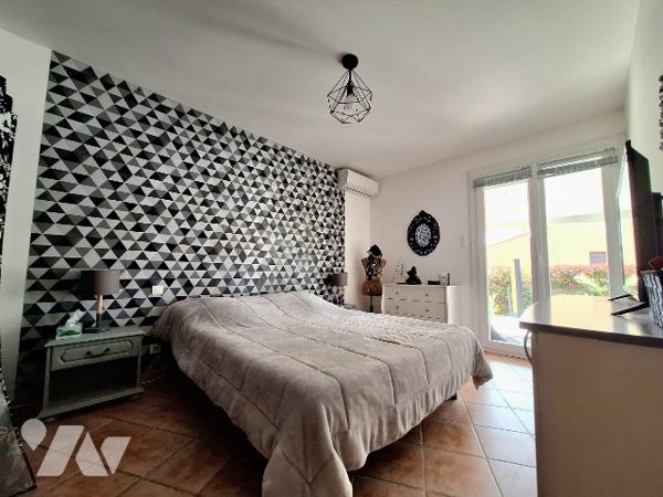 A Alénya, village prisé à proximité de la côte et de Perpignan, venez découvrir cette superbe villa