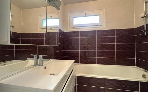 Appartement à vendre    3 pièces • 64,39 m2 Évry