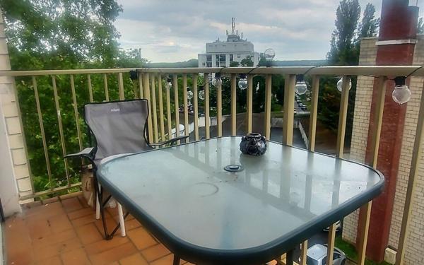 Appartement à vendre    3 pièces • 64,39 m2 Évry