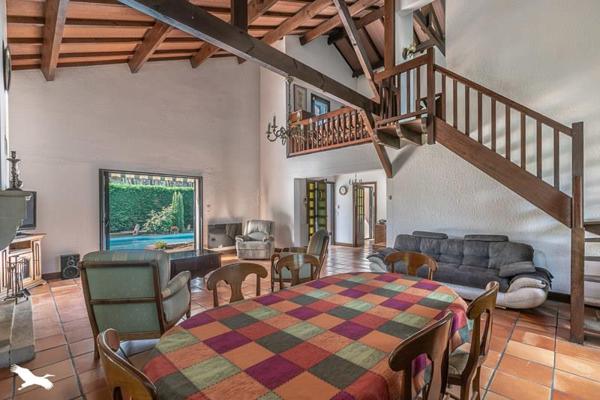 Maison à vendre |  Gujan-Mestras |  5 pièces | 194 m²