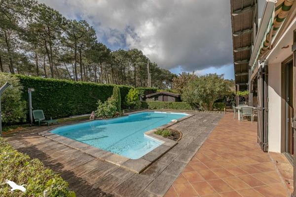 Maison à vendre |  Gujan-Mestras |  5 pièces | 194 m²