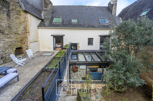 Maison du XVII Coeur historique Auray 4 chambres jardin/garage