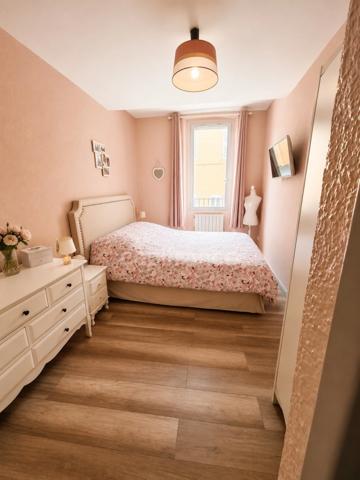 Appartement T2 avec espace bureau – 43,61 m² – Cœur de Roquevaire