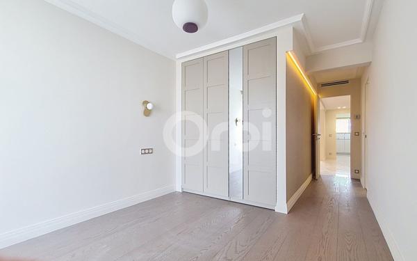 Appartement à vendre    3 pièces • 81,36 m2 Juan-les-Pins - Antibes