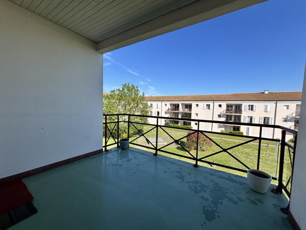 Appartement
                                                                                                                                                                                                                                                                                                                        3 pièce(s)                                                                                                                                                                                                          2 chambre(s)                                                                                                                                                                                                          48.19  m²