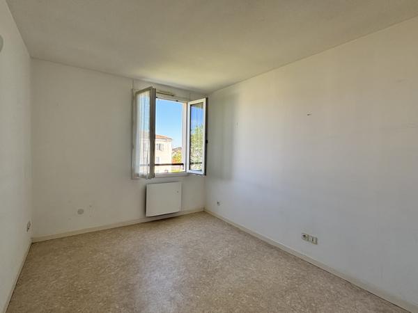 Appartement
                                                                                                                                                                                                                                                                                                                        3 pièce(s)                                                                                                                                                                                                          2 chambre(s)                                                                                                                                                                                                          48.19  m²