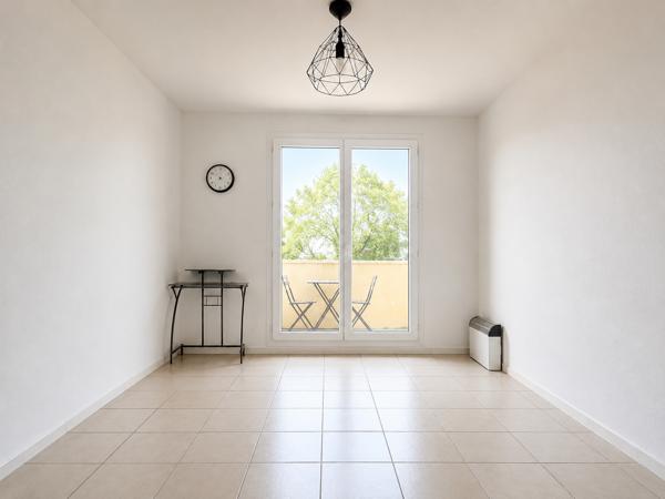 Appartement
         1 pièce
        - 18 m² Exclusivité 62 000 € *