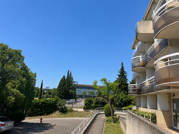 Appartement
         1 pièce
        - 18 m² Exclusivité 62 000 € *