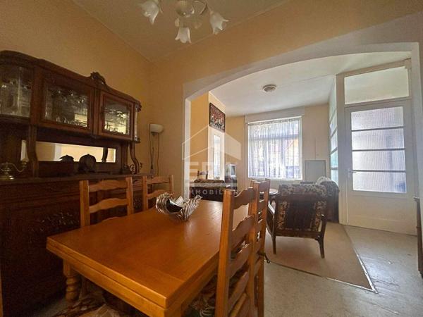 MAISON BOURBOURG CENTRE VILLE 2 CHAMBRES COUR