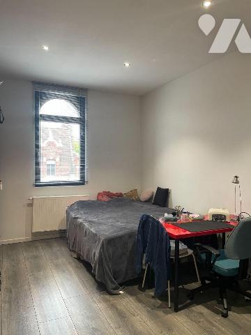 A VENDRE sur BAILLEUL dans le Nord (59) : IMMEUBLE MIXTE LOCAL COMMERCIAL ET HABITATION - CENTR...