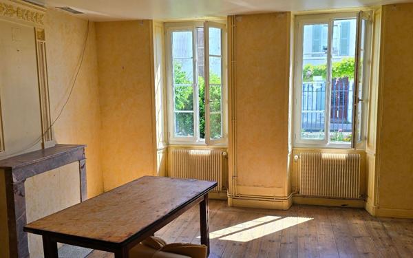 Maison à vendre    4 pièces •  Surgères